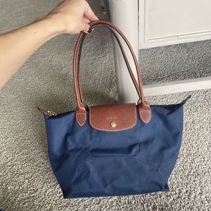 Long Champ Medium Navy bag